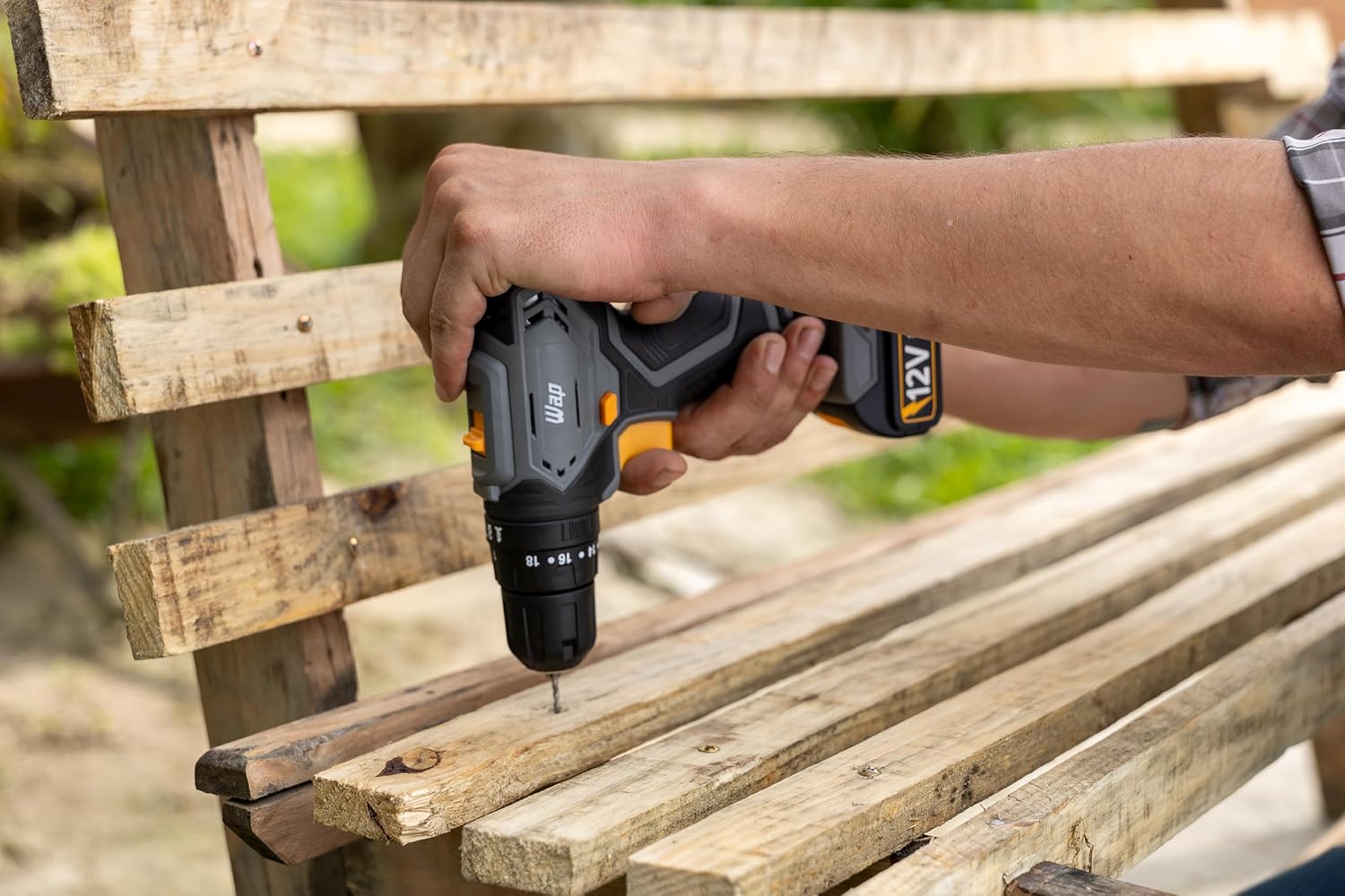 WAP Parafusadeira Furadeira de Impacto à Bateria 3/8" 12V WF 12K4.2 com 18 Níveis de Torque e Kit Acessórios e Maleta